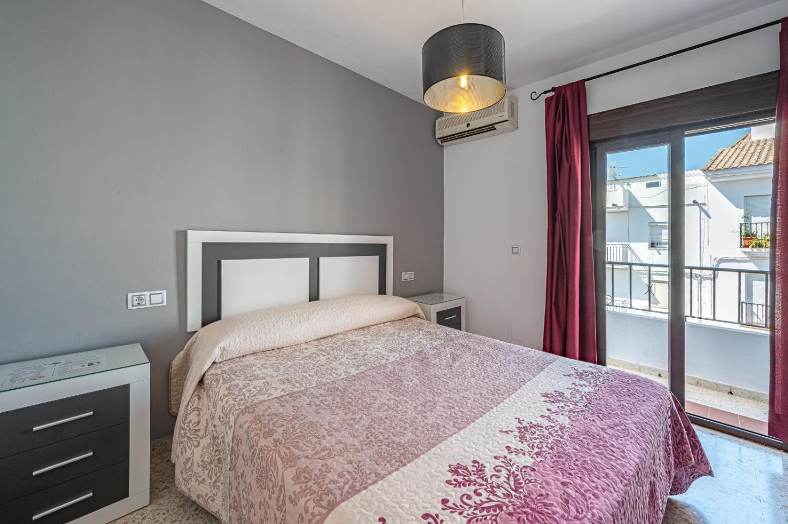Hostal Ocana Манилва Екстериор снимка