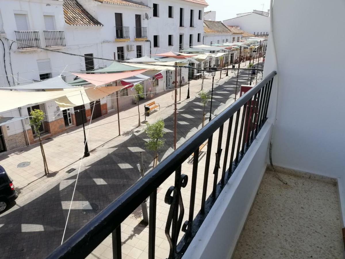 Hostal Ocana Манилва Екстериор снимка